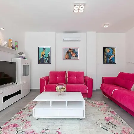 Irena Funtana Holiday home *