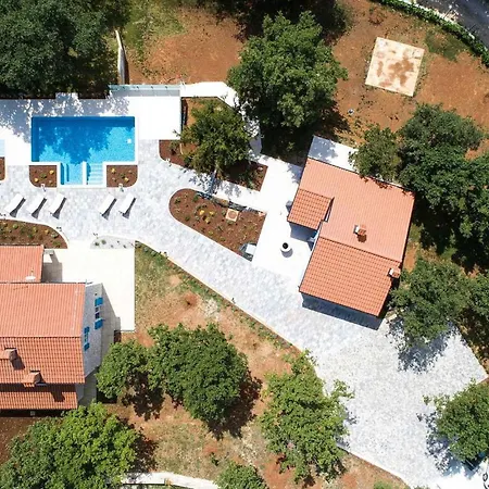 Holiday home Irena Funtana *