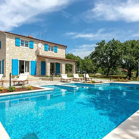 Holiday home Irena Funtana
